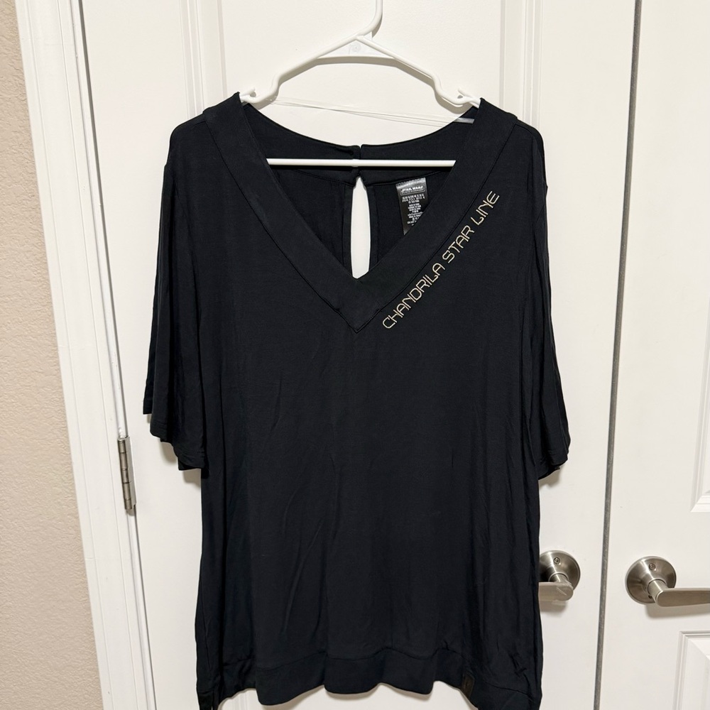 NWT Star Wars Galactic Starcruiser Chandrila Star Line shirt black XL